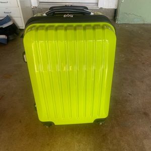 Brookstone, hard shell, carry on size, expandable, 360° wheels